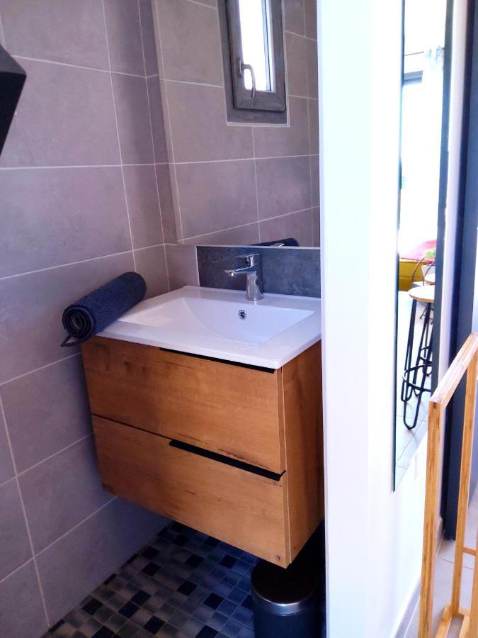 Romytt Suite Saint-Quentin-la-Poterie Exterior photo